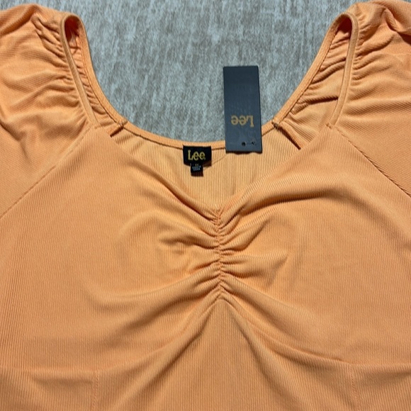NWT 1X crop top sherbet orange Lee brand ribbed flowy sleeve - Picture 2 of 3